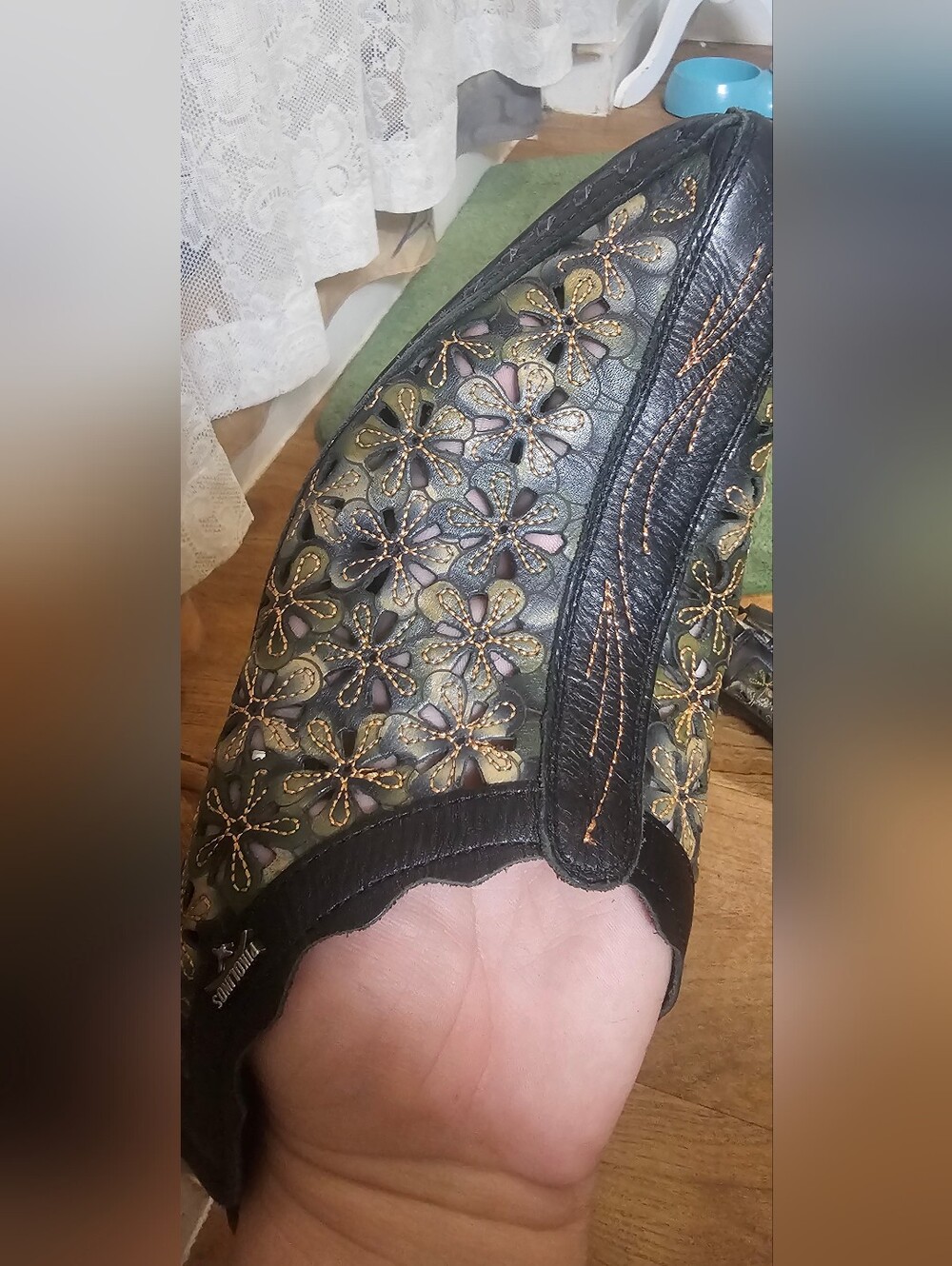 PIKOLINOS Black & Green Leather Floral Cutout Mules - Picture 5 of 8